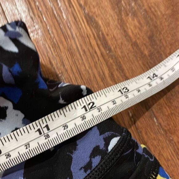 Sweaty Betty black floral power 7/8 length leggings size xs - Picture 6 of 9